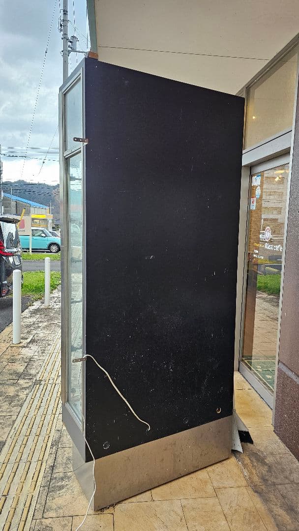 大型ガラスショーケース