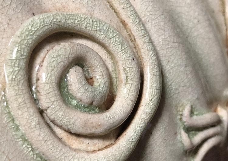 龍鳳凰文青磁釉高肉瓶 】 唐～宋代 中華古玩 - メルカリ