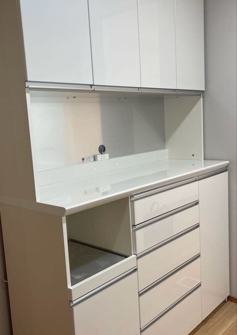 パモウナ　食器棚　白　幅艶あり　ハイタイプ　横140センチ