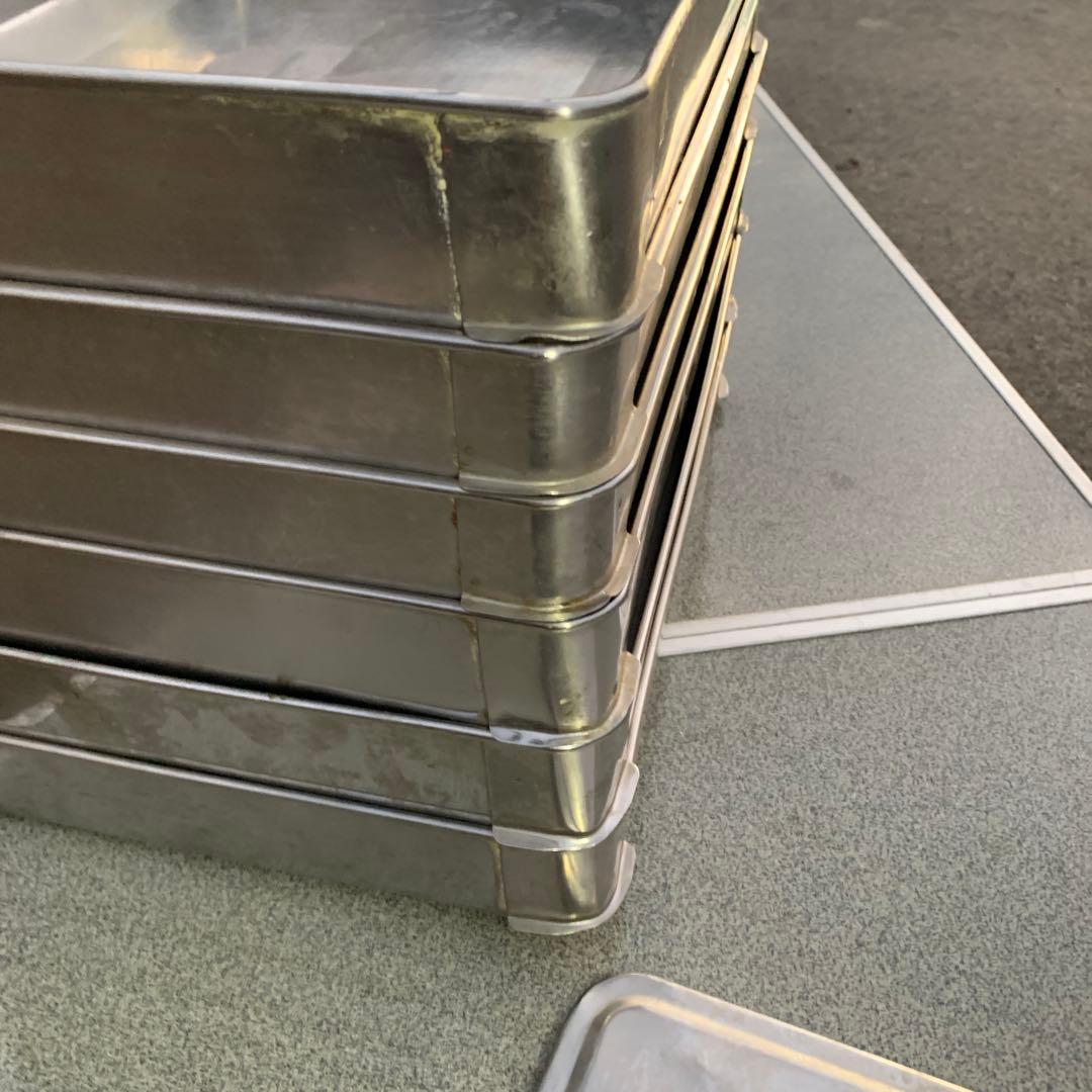 【餃子バット】6段　ステンレス製　中古　スタッキング式　収納ケース　　フタ