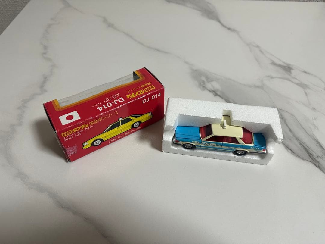 ☆トミカダンディDJ-014 ☆ ニッサングロリア箱付き - メルカリ
