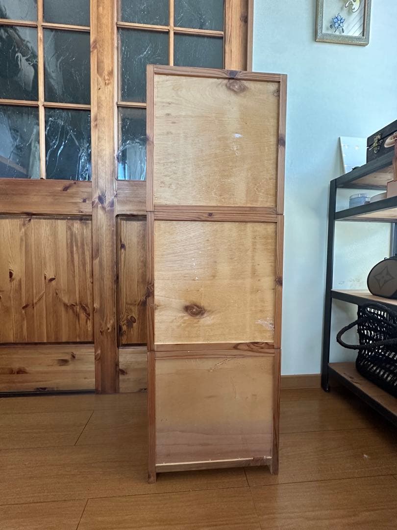 値下げ⭐︎木製ラック 星型カット扉付き