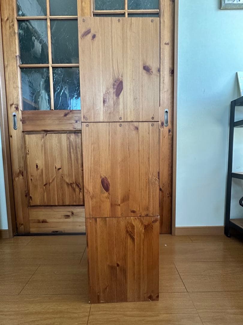 値下げ⭐︎木製ラック 星型カット扉付き