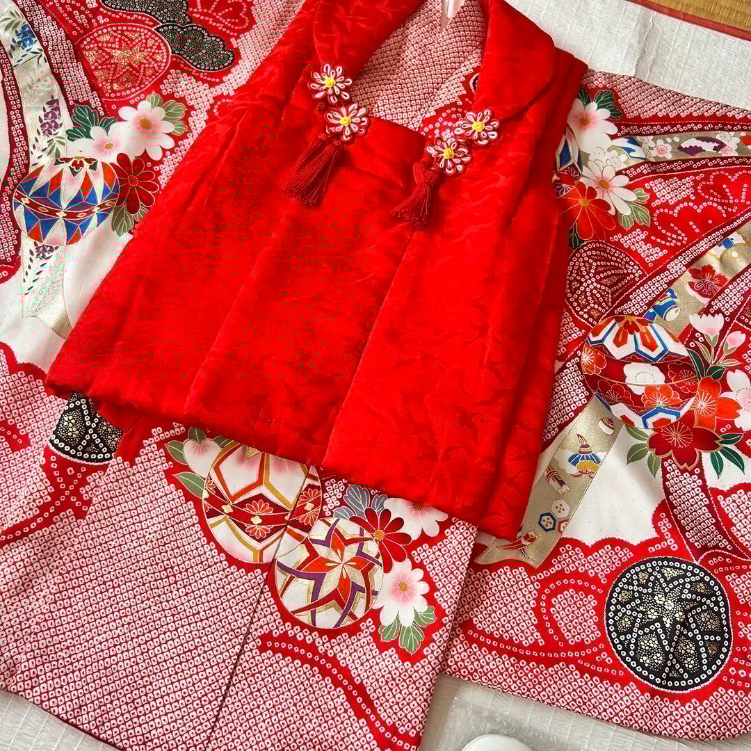七五三 3歳 着物 753 正絹 被布 絹 絞り柄 三歳 赤 草履 金彩 熨斗目