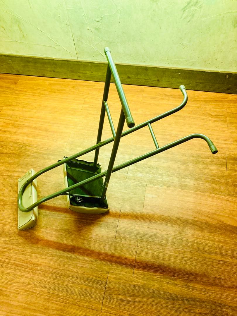 ベージュ　折りたたみ式 X型椅子　ハイチェアー　7脚セット　バラ売り相談可