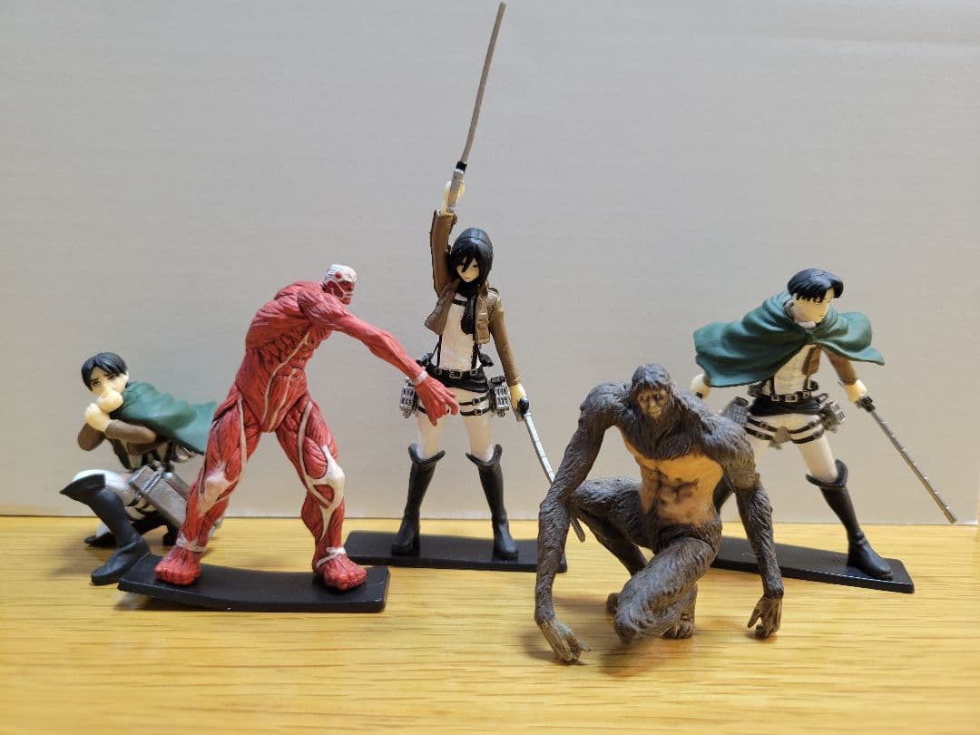 進撃の巨人 カプセル フィギュアコレクション　海洋堂 3種コンプリートセット