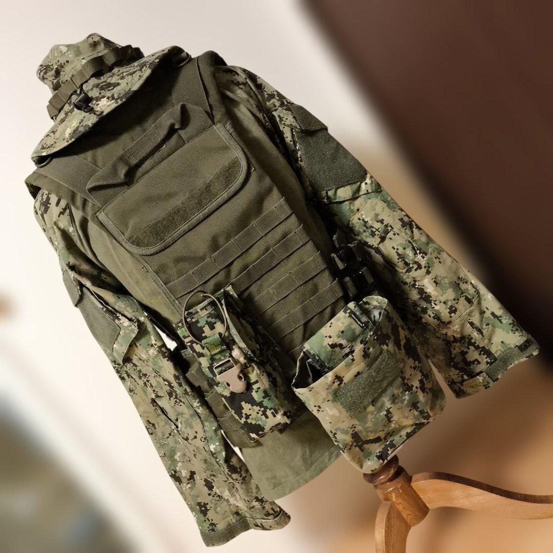1 海軍装備一式　aor2迷彩　デジカモ　crye g3　戦闘服　ベスト　ベルト