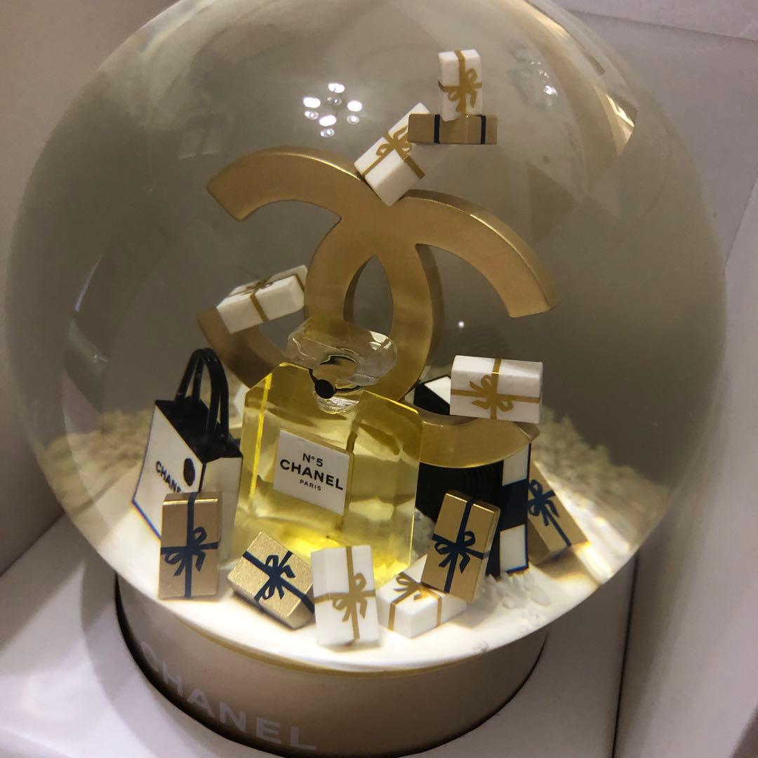 シャネル　ノベルティ　スノードーム　2023ホリデー限定