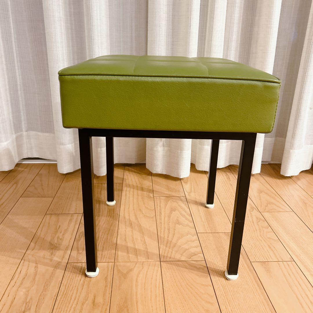 レトロ　スツール　アイアン　グリーン　緑　チェア　北欧アンティークに合う椅子