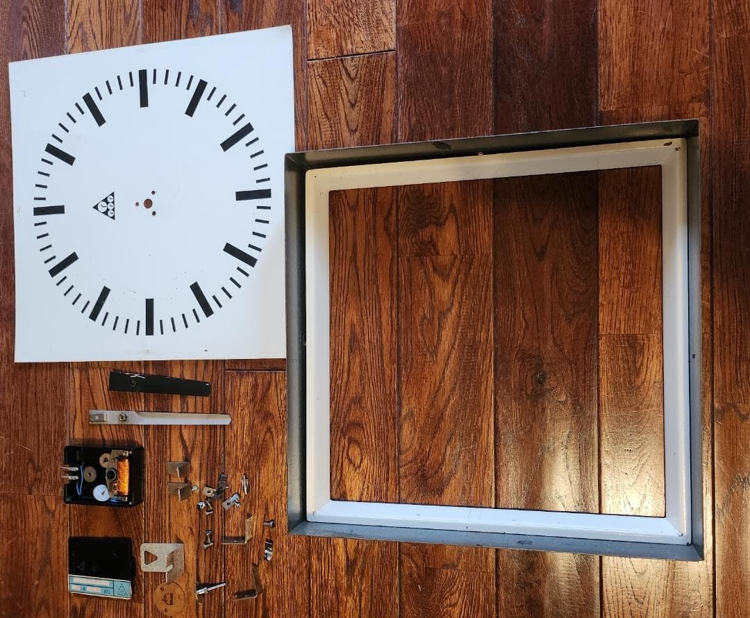 希少 PRAGOTRON 33cm シルバー グレー パラゴトロン 壁掛け時計