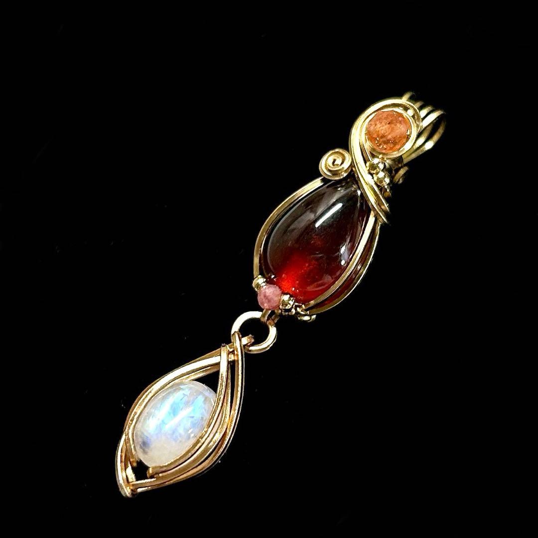 専用ページ☆天然石オレンジガーネット&レインボームーンストーン☆ワイヤーラップ