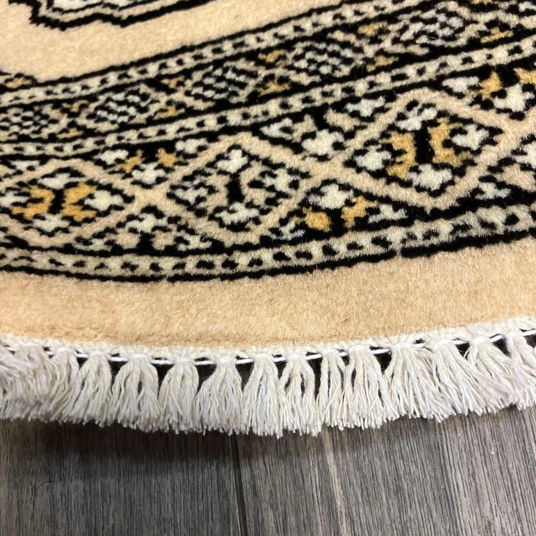 61cmx44cmミニラグ手織り絨毯パキスタン絨毯Bukhara rug - メルカリ