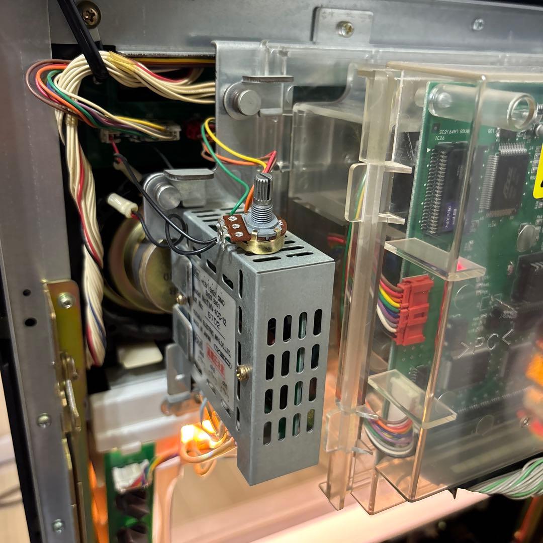 スロット実機 4号機 トゥームレイダー レアパネル ララ - メルカリ