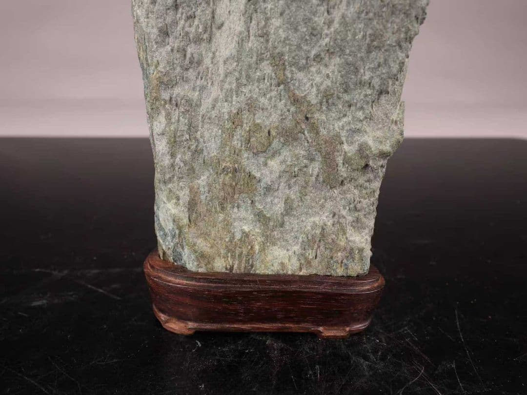 A1072賞石 飾り石 天然石 台付き 置物 箱付き ｝