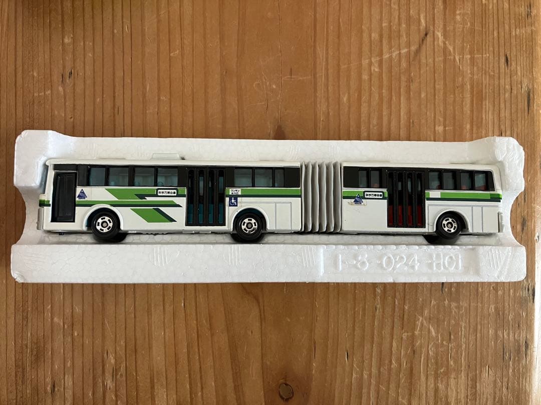 トミカ ロングトミカ L4 VOLVO EXPO'85