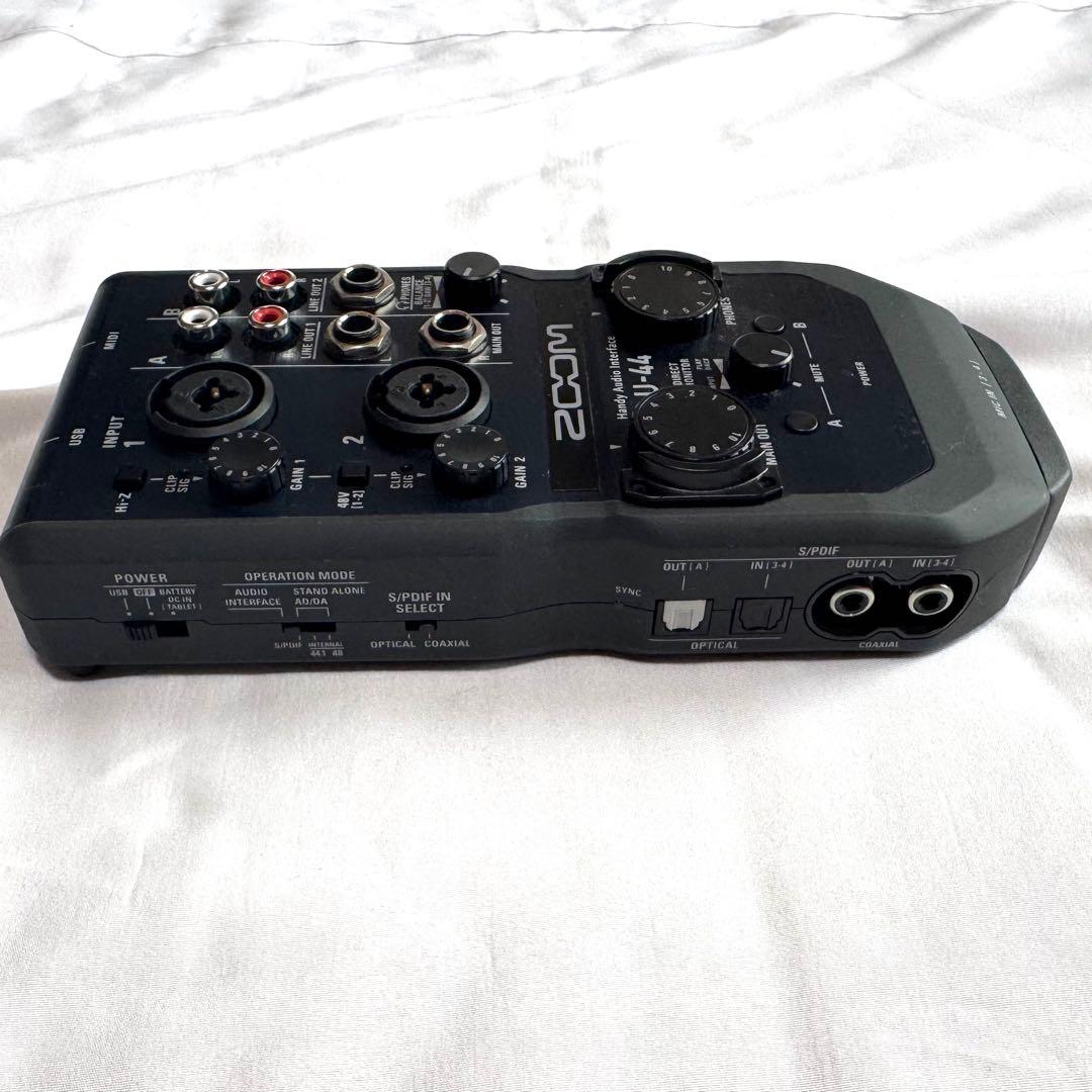 ZOOM U-44 オーディオインターフェイス