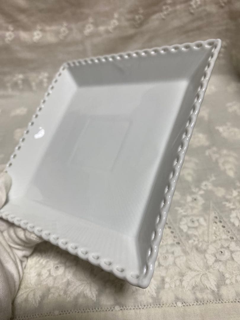 ロイヤルコペンハーゲン ホワイトフルーテッドフルレース スクエア14㎝ペア