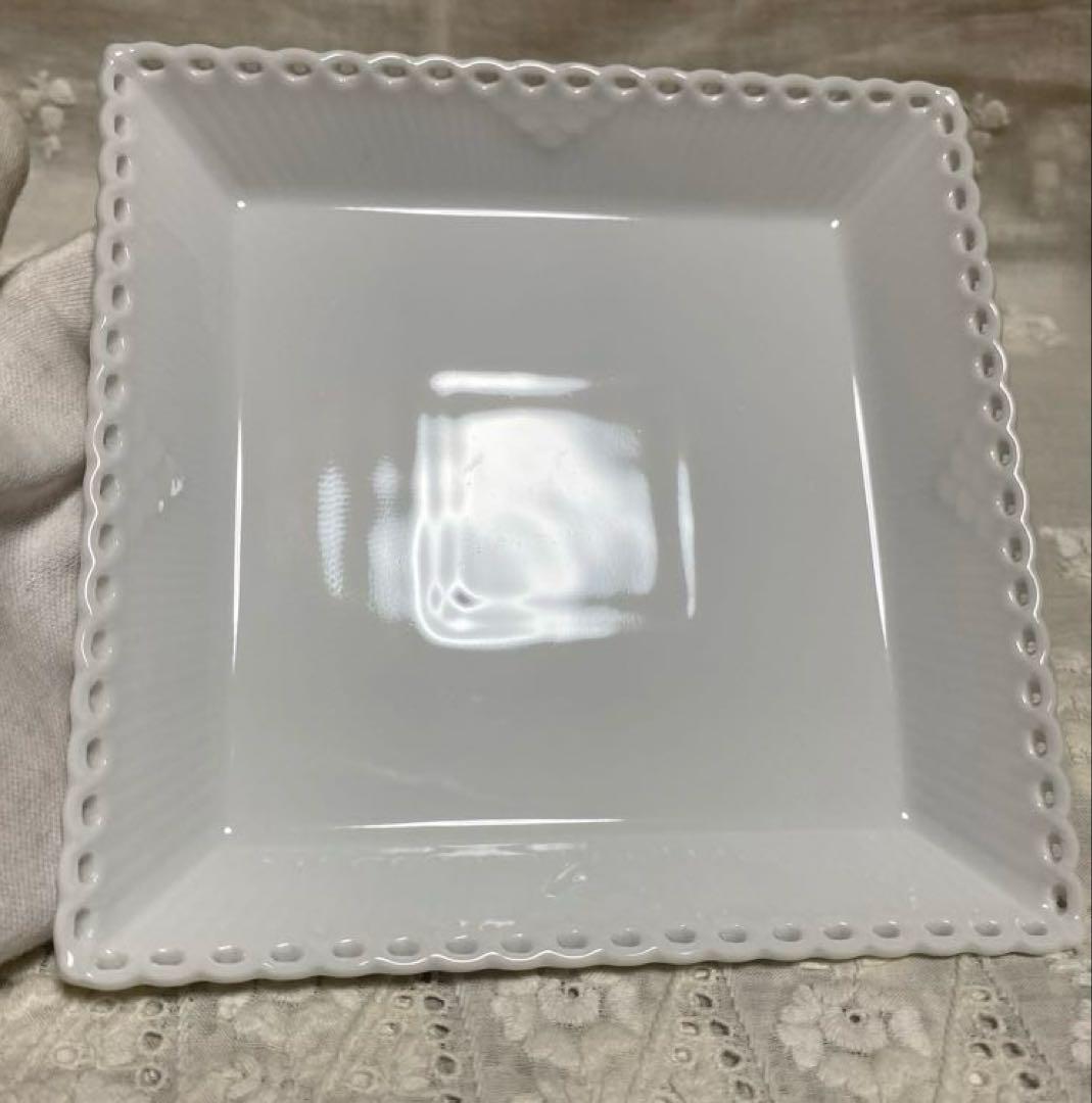 ロイヤルコペンハーゲン ホワイトフルーテッドフルレース スクエア14㎝ペア