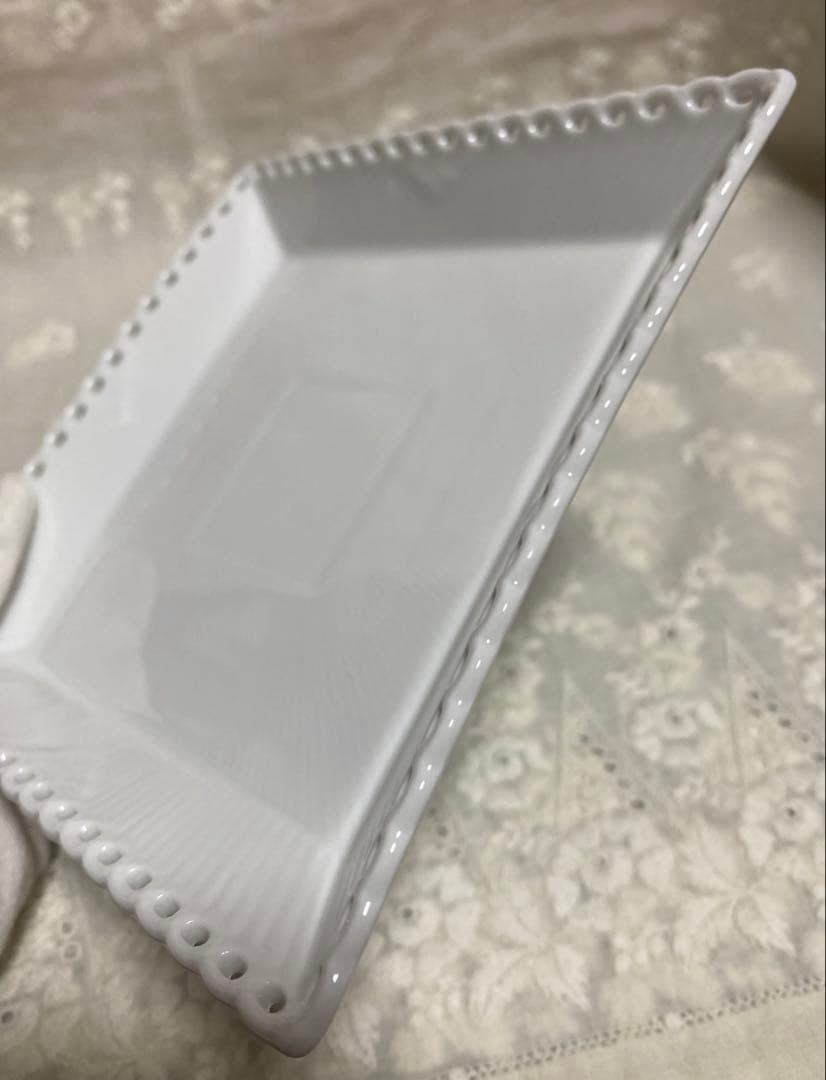 ロイヤルコペンハーゲン ホワイトフルーテッドフルレース スクエア14㎝ペア