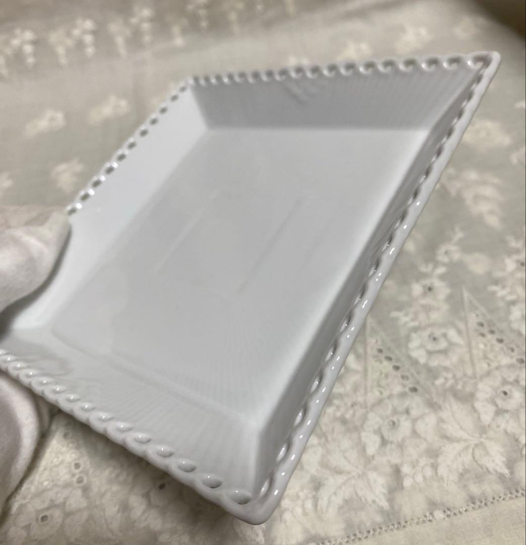 ロイヤルコペンハーゲン ホワイトフルーテッドフルレース スクエア14㎝ペア