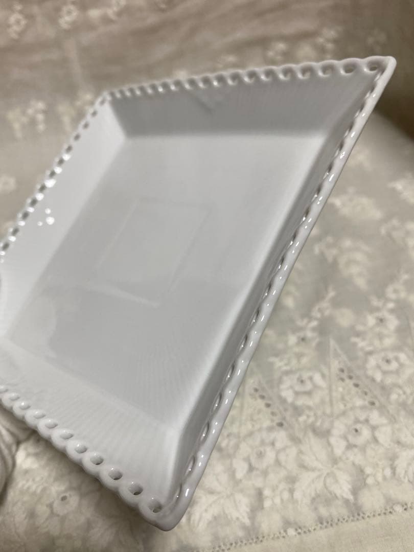 ロイヤルコペンハーゲン ホワイトフルーテッドフルレース スクエア14㎝ペア