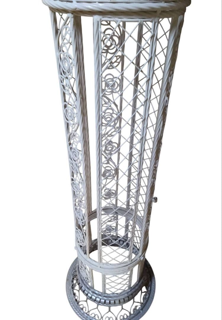 ホワイト　金属製　装飾　スタンド　門　塔　門柱