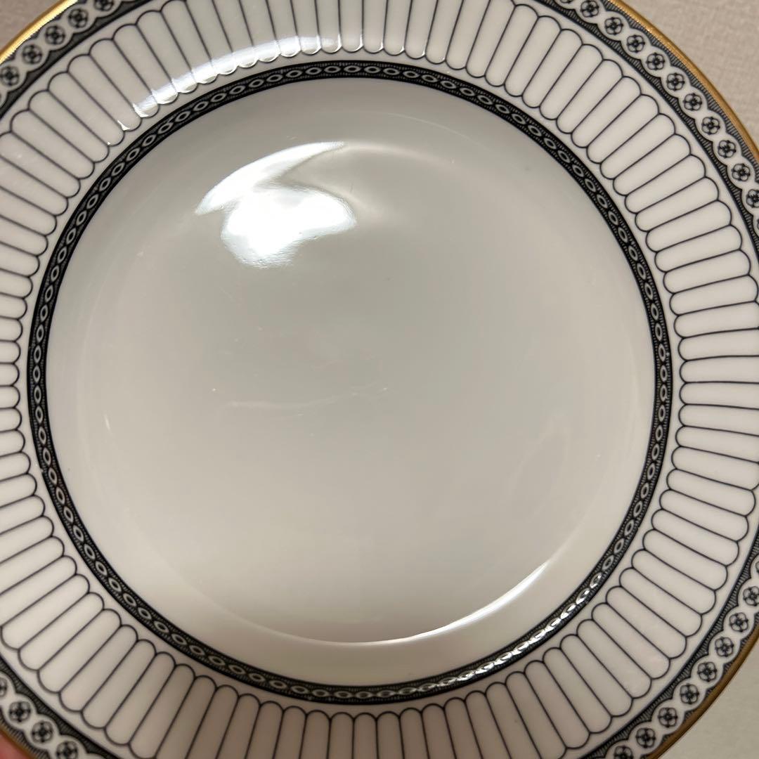 ウェッジウッド　コロネード　ブラック　デザートプレート　20.5cm