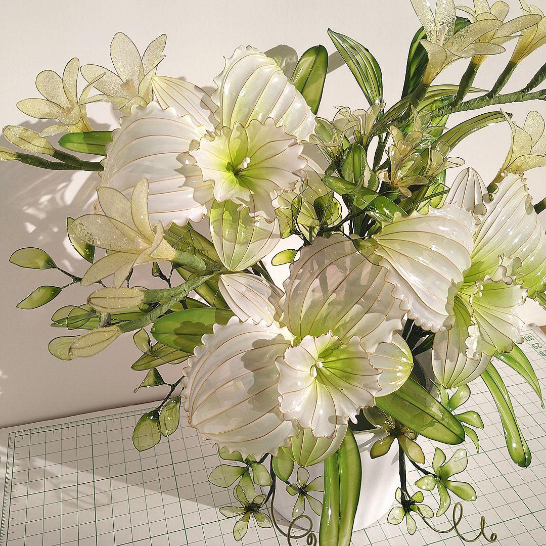 ✫姫空木☆彡 No.293とカトレアアレンジメント