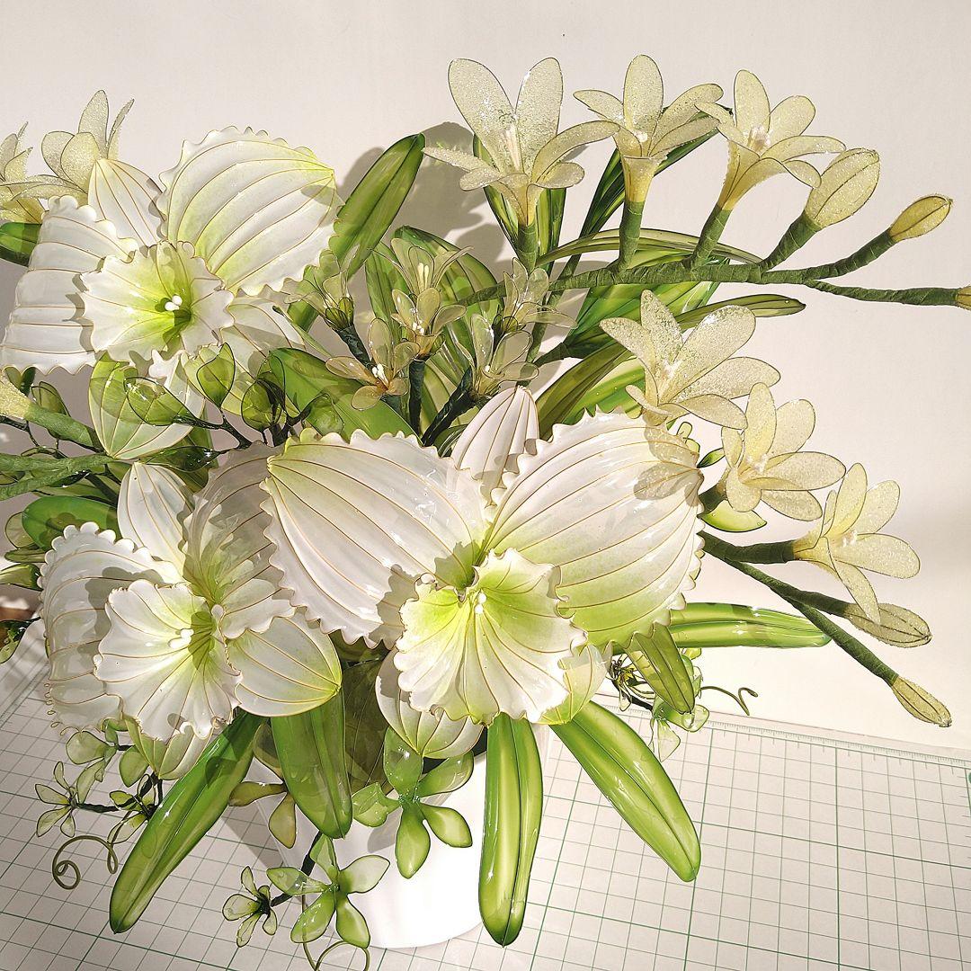 ✫姫空木☆彡 No.293とカトレアアレンジメント