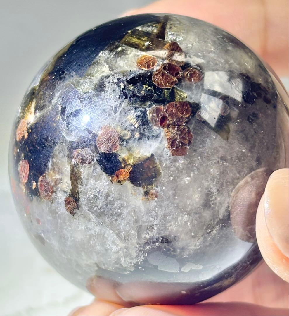 《希少コレクターズピース》ガーネット×トルマリン×グリーンマイカ　共生　スフィア