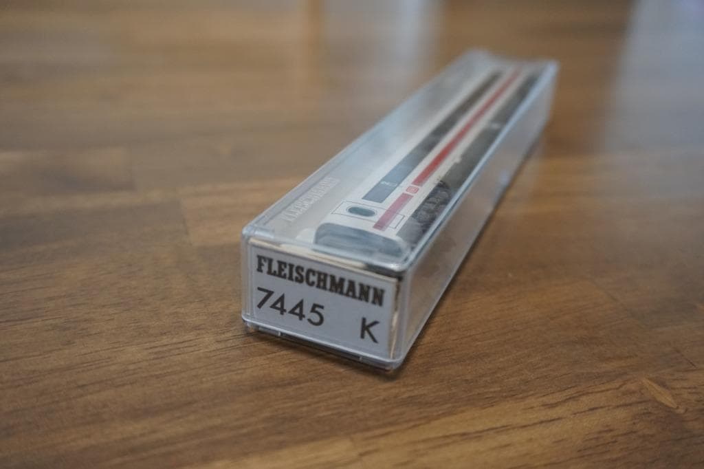 フライシュマン 　ＤＢ　 ＩＣＥ１ 旧塗装 ８０３　０１２－４ ２等車 １両