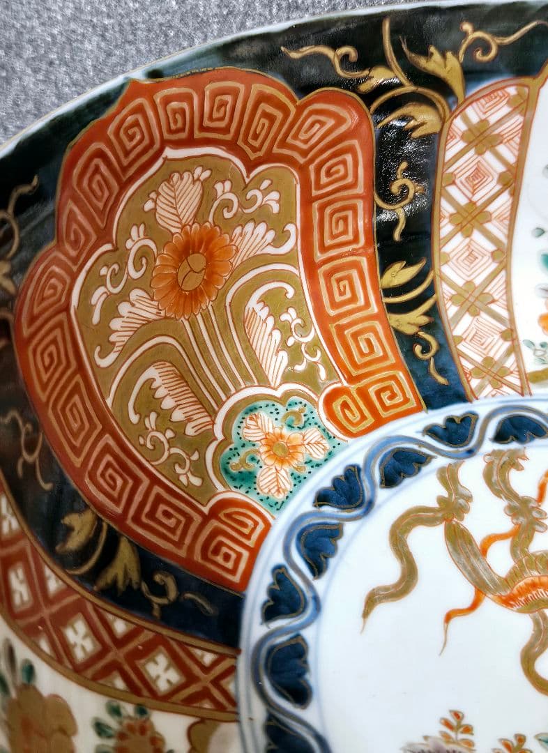 【上作古伊万里❗】明治時代　松政製　 金襴手　桐に鳳凰に花意匠　鉢　24.7cm