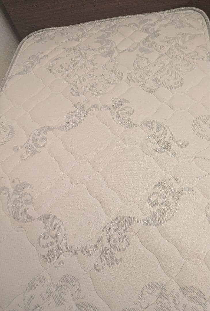 SIMMONS　セミシングルマットレス　ニューフィットR