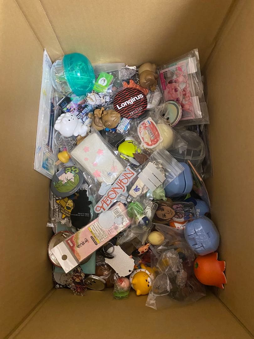 700点以上 100サイズ ノンジャンル アニメグッズ まとめ売り 9.1kg