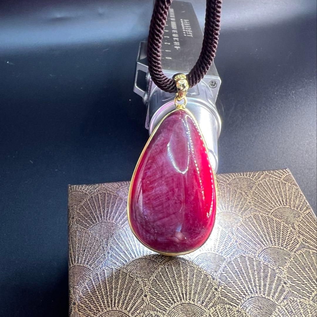 天然無処理大粒ルビーインゾイサイト しずく形ペンダントトップS925 海外鑑定書