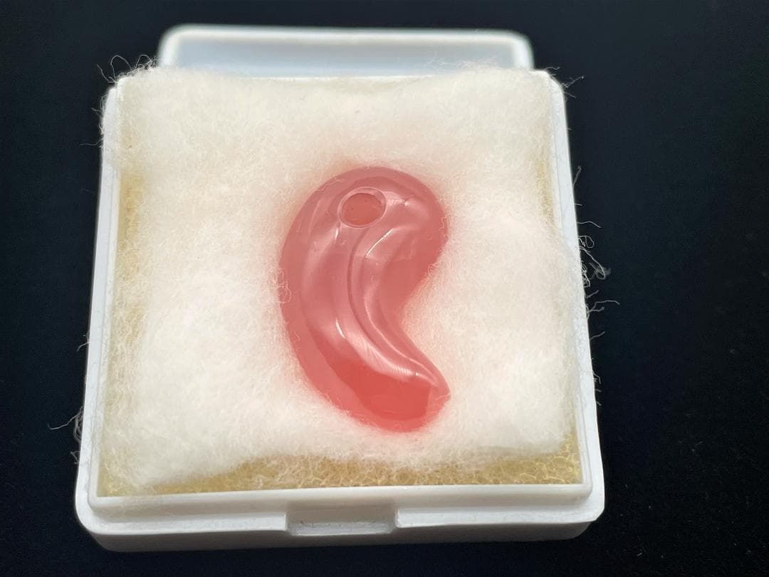 勾玉（北海道インカローズ）