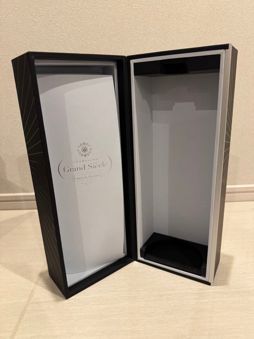 ローランペリエ グランシエクル No.25 空き瓶【化粧箱・カバー付※訳