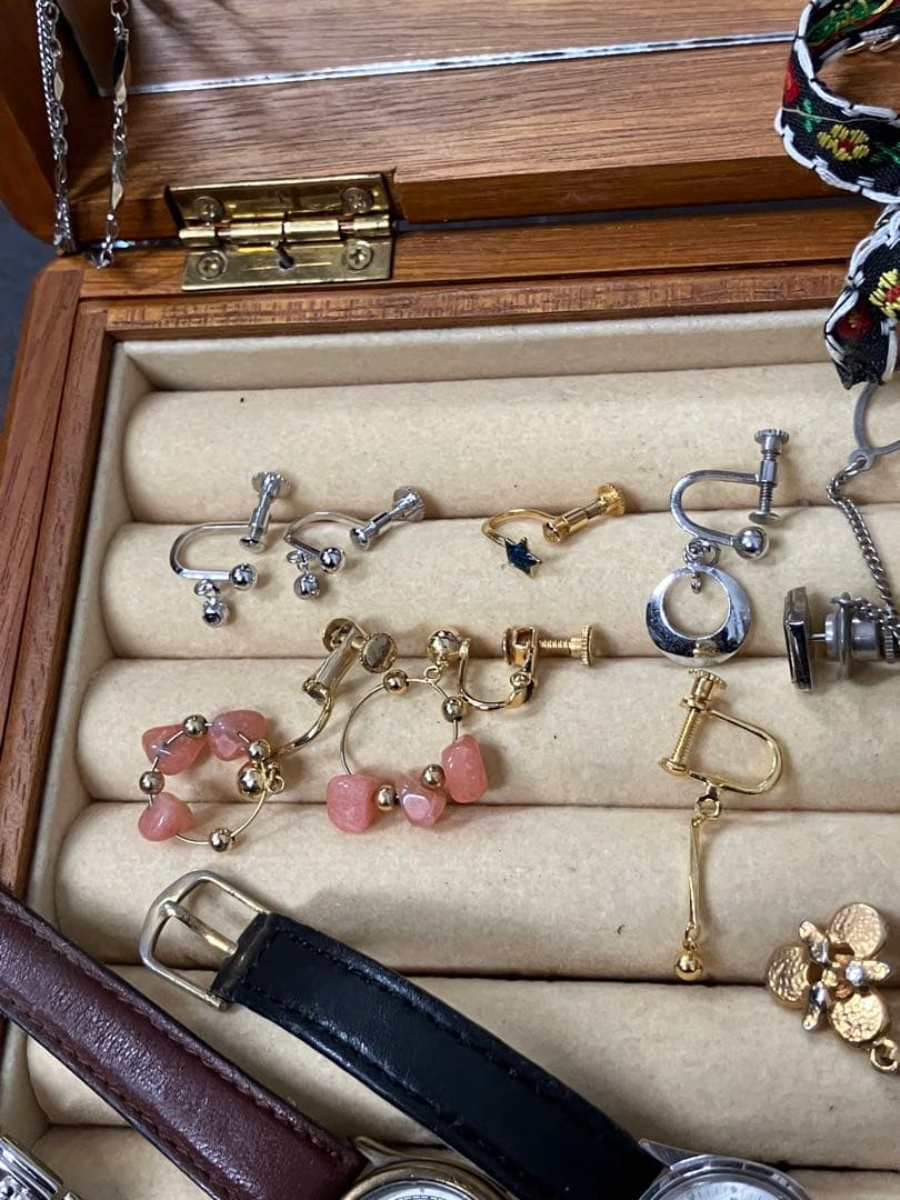 遺品整理 指輪 ネックレス イヤリング 腕時計　タイピン　金盃