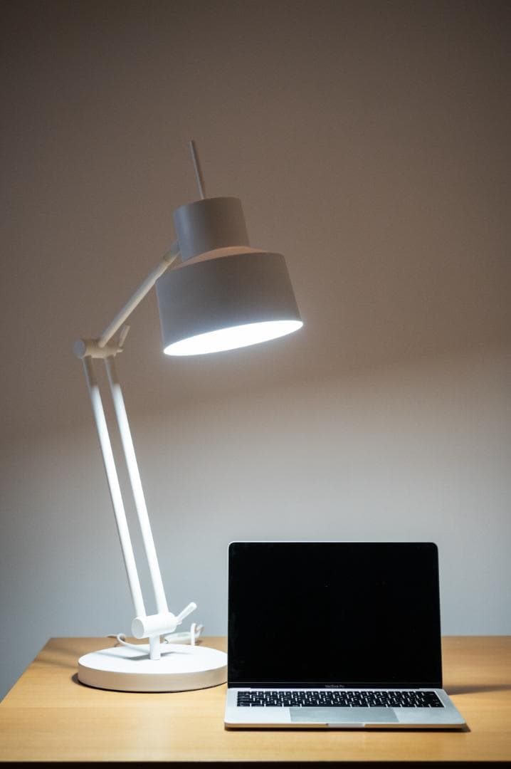 KANADEMONO　Steel × Standard シンプルデスクライト