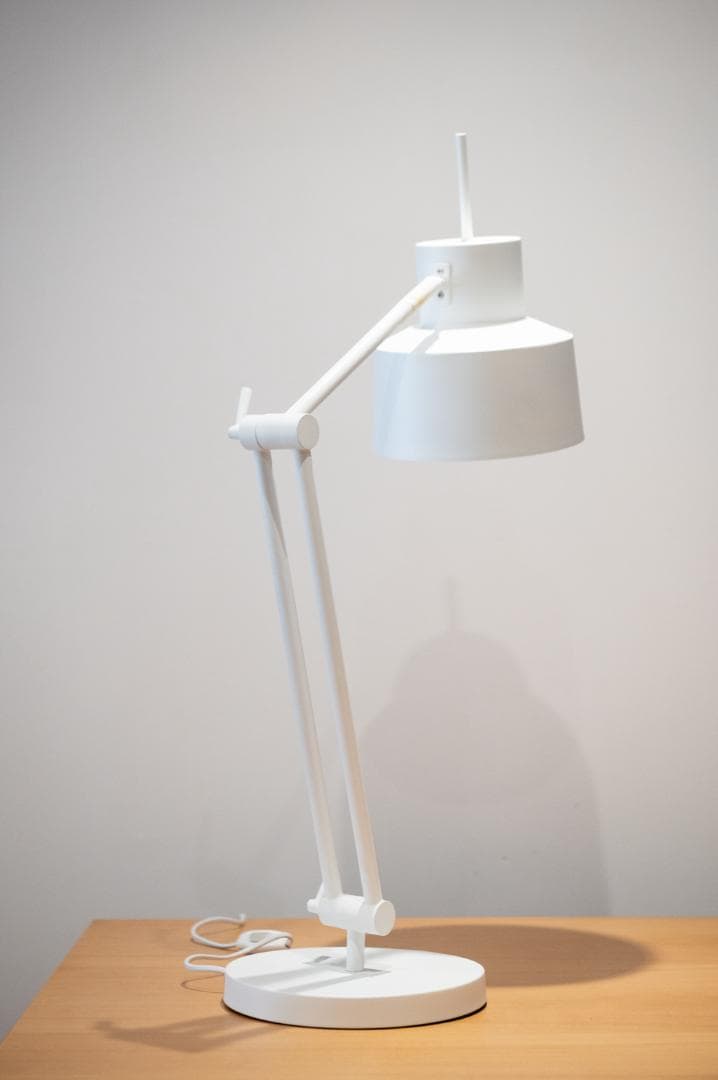 KANADEMONO　Steel × Standard シンプルデスクライト