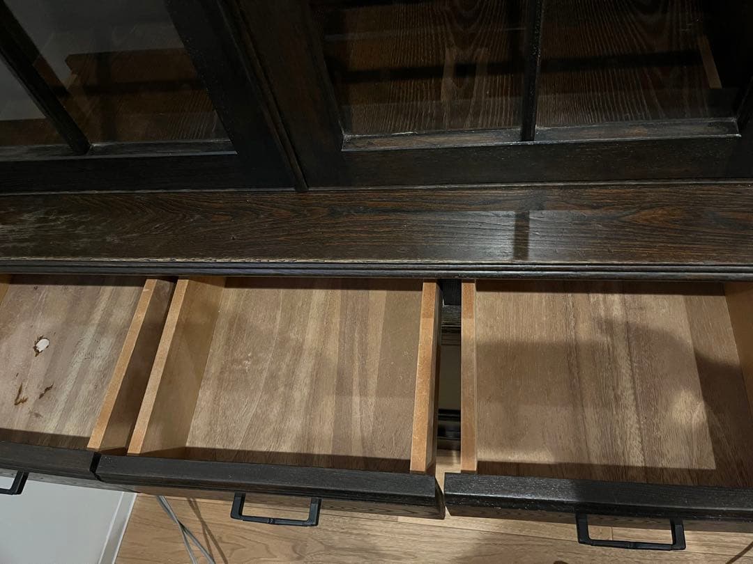 ダークブラウン 食器棚 ガラスキャビネット 飾り棚 本棚　ヴィンテージ