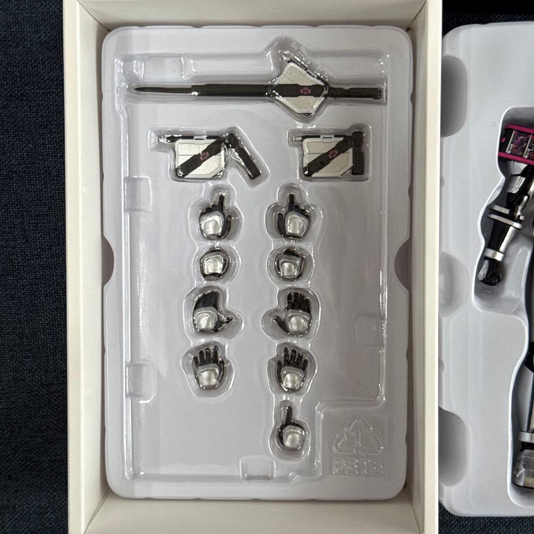 【開封美品】s.h.figuarts 仮面ライダーディケイド コンプリート