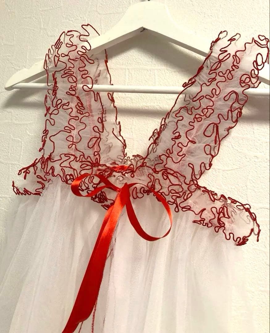 七五三　チュール　フリル　ドレス　被布　白　赤　レトロ　着物　エプロン