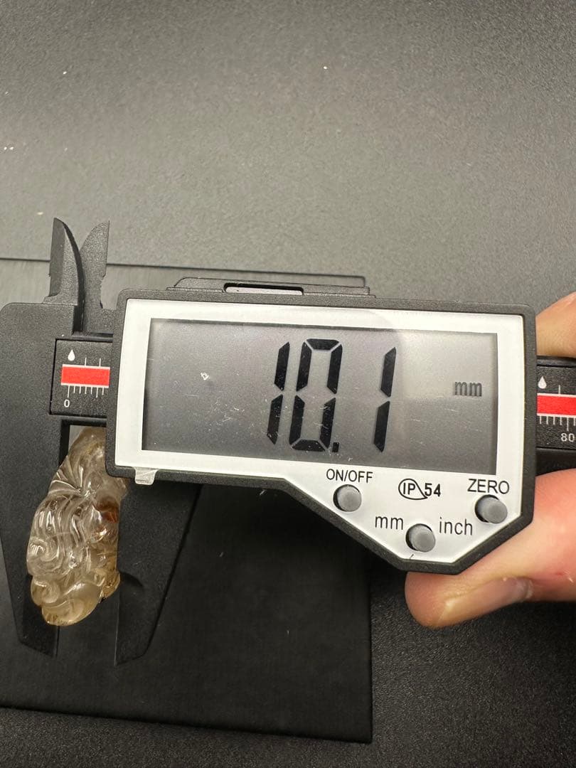 ルチルクォーツ彫物（九尾）