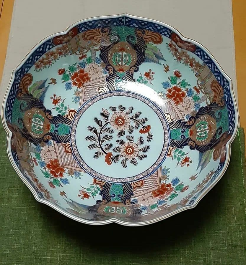 美品☘️有田焼 弥左衛門窯 金彩染錦☘️元禄みやび 輪花大鉢 26.5cm