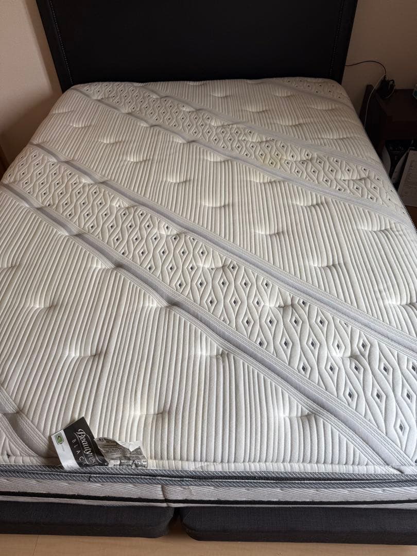 シモンズ　ビューティーレストブラック　kate