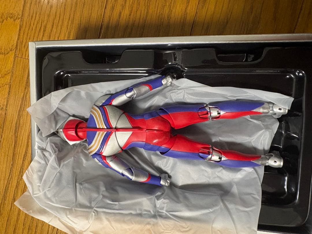真骨彫製法　ウルトラマンティガ