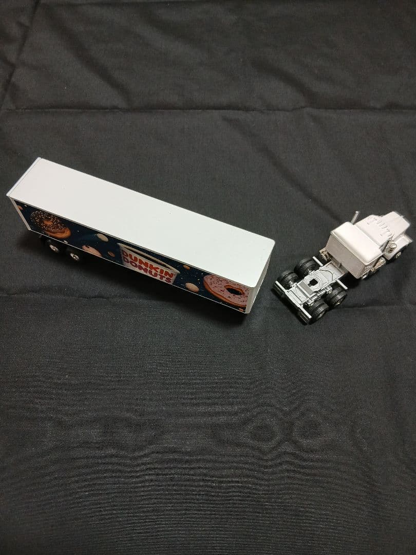 DUNKIN' DONUTS トレーラー