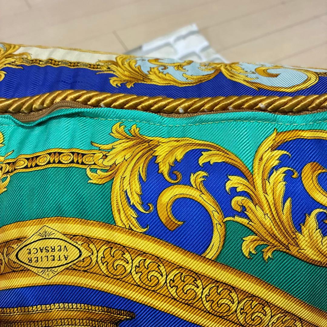 ヴェルサーチ シルク クッションセット