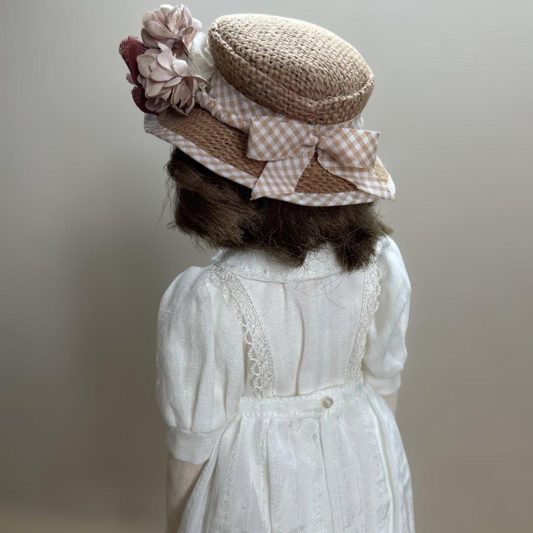 rosycraft_doll クラシックドレスの人形 白いコーデで - メルカリ